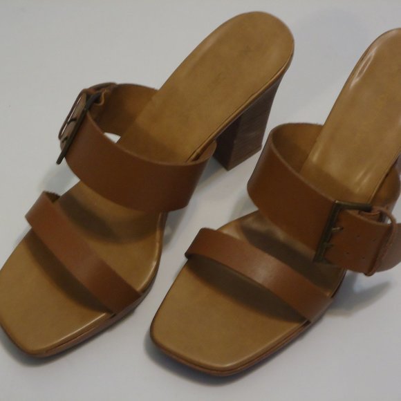 NEWPORT NEWS Leather Heels Size 9 1/2 - Picture 11 of 12